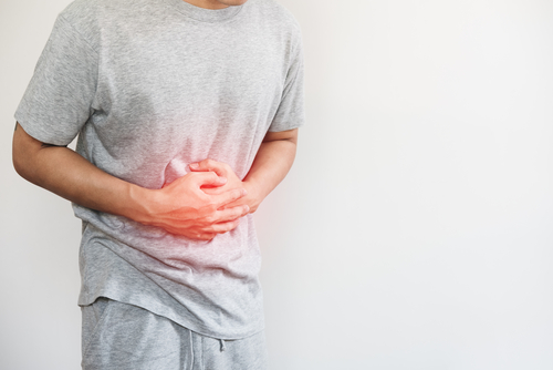 Stomach flu diet showing gentle foods like bananas, rice, toast, soup, and water to support digestion and recovery.
