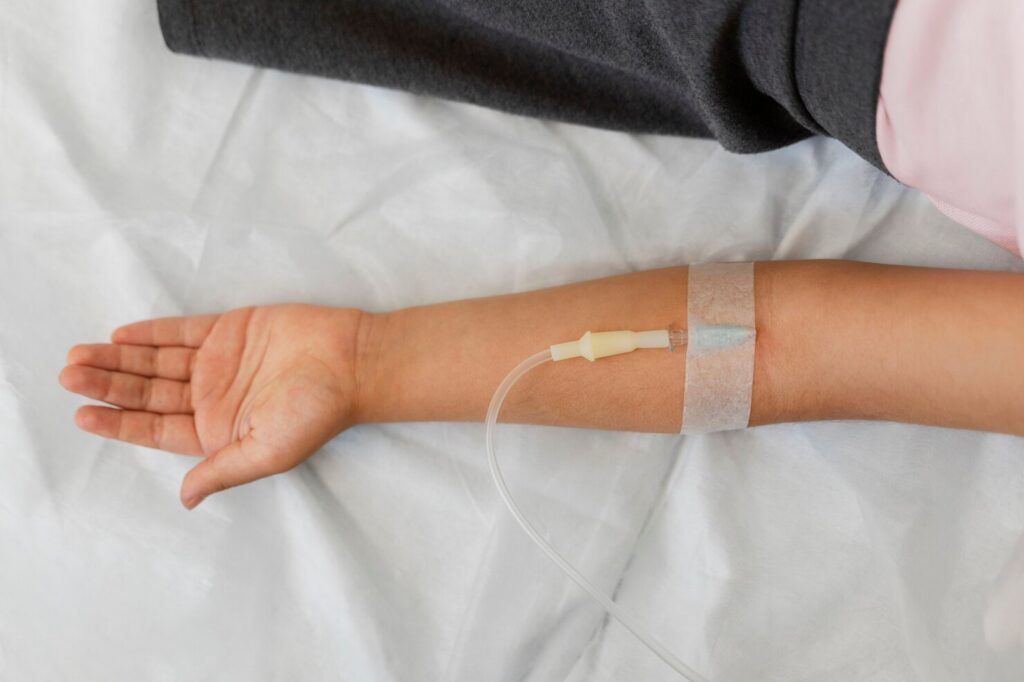 Intravenous (iv) fluids 3 Intravenous (iv) fluids
