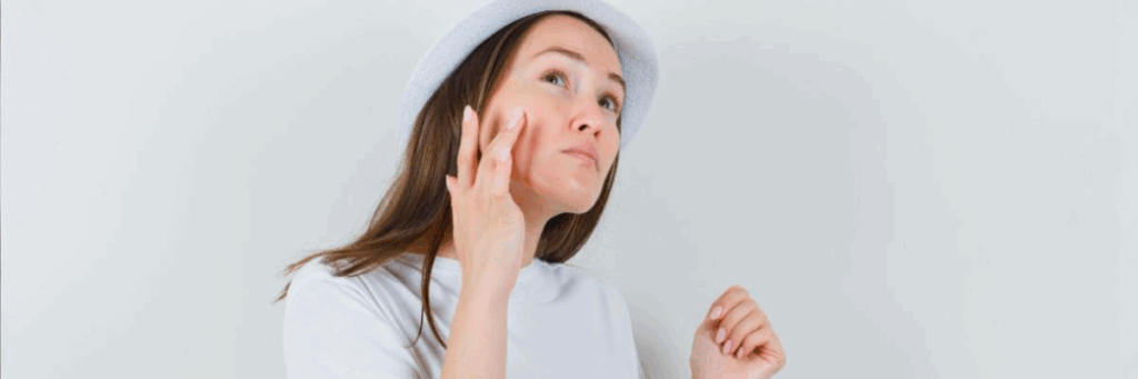 Sensitive skin routine: 7 powerful ingredients to use—and 7 you must avoid 1 Sensitive skin skincare routine guide