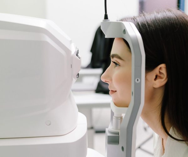 Examination,Of,Eyes,Of,Patient,Using,Optical,Coherence,Tomograph.,Ophthalmologist